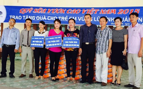 Vinamilk tặng 500 thùng sữa cho trẻ em Quảng Ninh sau đợt lũ kinh hoàng