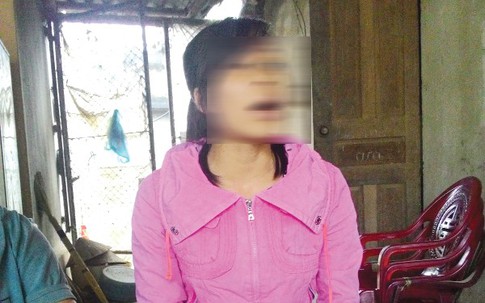 Giây phút hãi hùng của cô gái trẻ chống lại người chú đồi bại