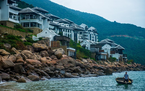 “Khách sạn 5 sao hàng đầu Việt Nam” xướng danh InterContinental Danang Sun Peninsula Resort