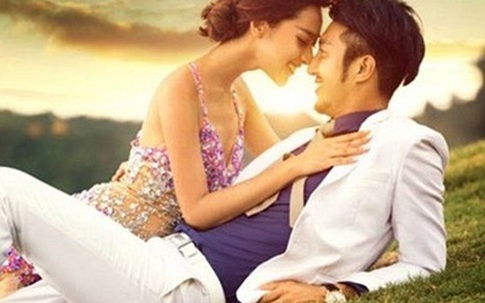 Làm sao khi vợ say nắng anh hàng xóm