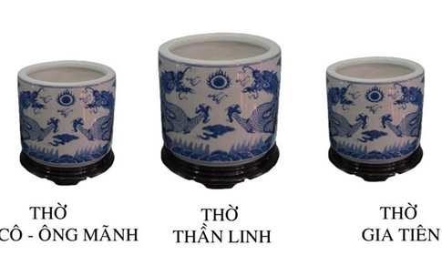 Bàn thờ gia tiên nên đặt mấy bát hương là chuẩn?