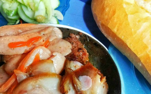 Những quán bánh mì chảo ngon, rẻ hút khách ở Hà Nội