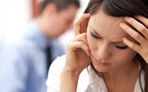 Bố mẹ bạn gái phản đối vì tôi kém em 2 tuổi