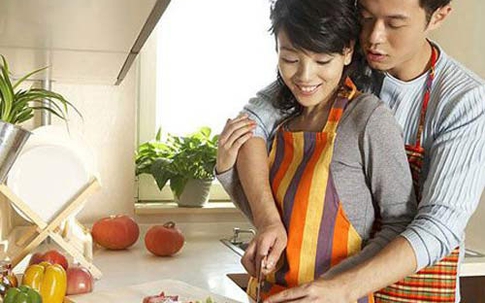 Đàn bà đảm việc nhà chiến đấu với kẻ thứ ba