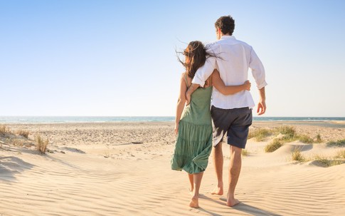 Cần cù làm ăn, mất vợ vào tay... hàng xóm