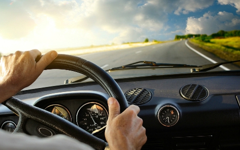 Ngồi trong ôtô vẫn có thể bị ung thư da