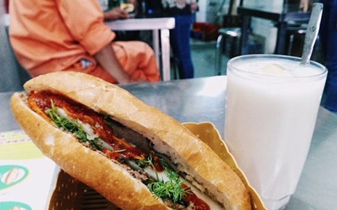 Tiệm bánh mì gần 4 thập kỷ ở phố cổ Hà Nội