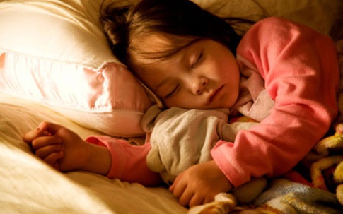 Điều cha mẹ cần biết để tách bé ngủ riêng?