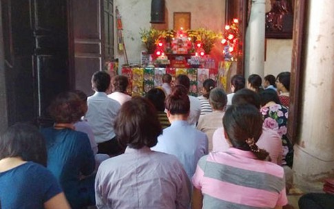 Tháng 7 âm lịch, nên cầu siêu thai nhi tại nhà hay chùa?