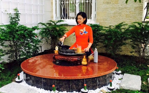 Đột nhập vườn xuân trăm cỏ cây của sao Việt