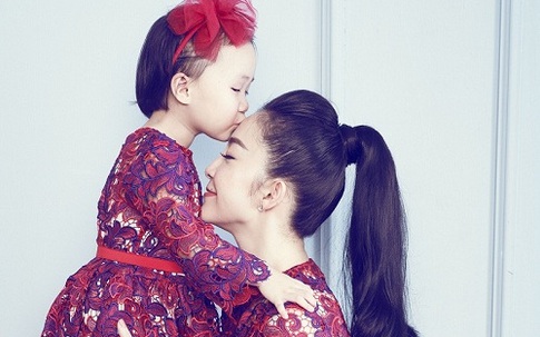 Linh Nga: 'Tôi luôn mang con gái đi diễn cùng'