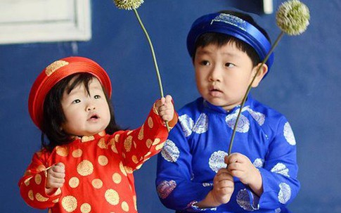 Đừng trách con ham chơi ngày Tết
