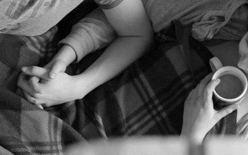 Cuộc sống thiếu niềm vui... chồng thả cửa cho tôi 3 năm