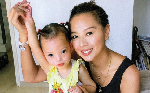 Sao nữ TVB và nỗi đau con gái bị thiểu năng vì khuyết gen
