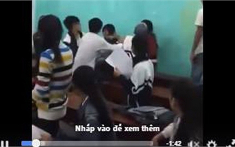 Nữ sinh xúc phạm mẹ nam sinh quét rác là trò "câu like"