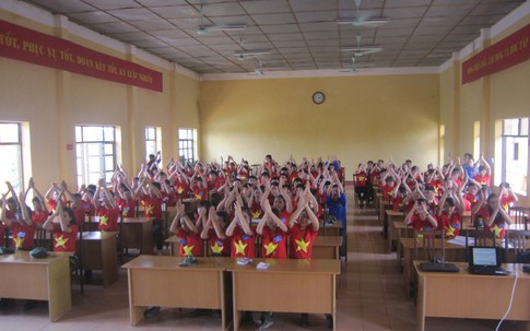 Hà Nam: Nói chuyện chuyên đề về chăm sóc SKSS cho lớp Học kỳ trong quân đội