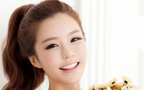 Những kiểu tóc gọn gàng để tiện vào bếp ngày Tết
