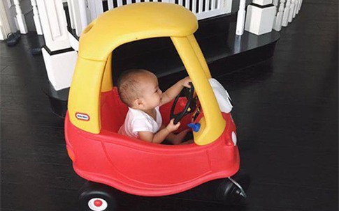 Những lần lộ diện hiếm hoi của con trai Tăng Thanh Hà