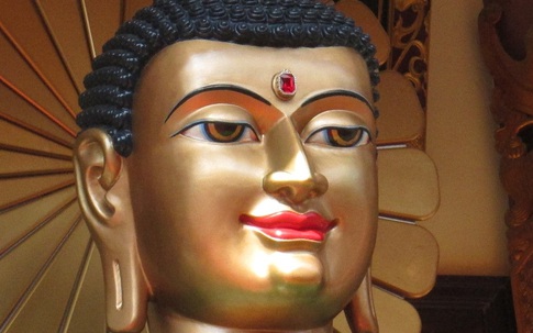 Chiêm bái tượng Phật ngọc lớn nhất thế giới đang ở Hà Nội