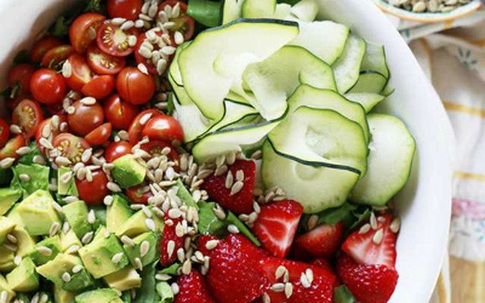 Làm món salad hoàn hảo chỉ trong 10 phút