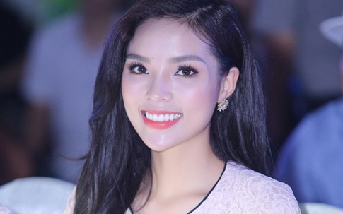 HHVN 2014 rạng rỡ làm giám khảo sau ồn ào thẩm mỹ