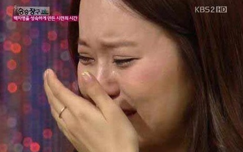 "Mặt tối" tình tiền của làng giải trí hào nhoáng Hàn Quốc