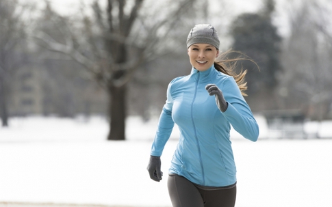 7 cách khởi động trước khi tập thể dục mùa đông