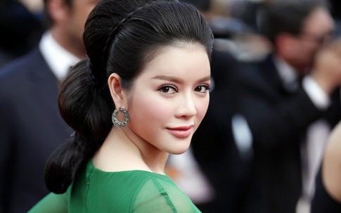 Lý Nhã Kỳ làm 'công chúa tóc mây' trên thảm đỏ Cannes
