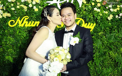 Trang Nhung và con gái rạng rỡ trong đám cưới ở Hà Nội