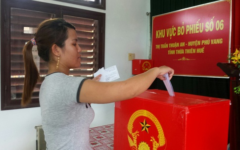 Ngư dân Thừa Thiên - Huế phấn khởi đi bầu cử