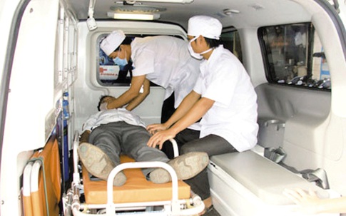 Sau vụ bảo vệ bệnh viện chặn xe cứu thương: Người bệnh được tự do chọn dịch vụ vận chuyển