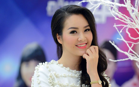 MC xinh đẹp trong đêm chung kết Hoa hậu Việt Nam 2016 là ai?