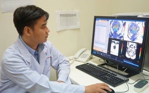 30 khối u xơ mọc trong tử cung người phụ nữ