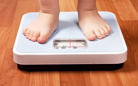 Trẻ chậm tăng cân trong giai đoạn vàng và những ảnh hưởng