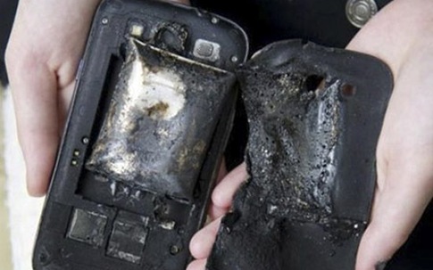Những lưu ý để phòng tránh trường hợp smartphone cháy nổ giữa mùa nóng