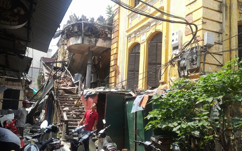 Sau 1 năm sập nhà cổ 107 Trần Hưng Đạo (Hà Nội): Người dân vẫn lo chỗ… an cư