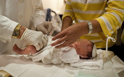 Chăm sóc "vùng kín" cho trẻ trai (1): Kiến thức bà mẹ nào cũng cần biết