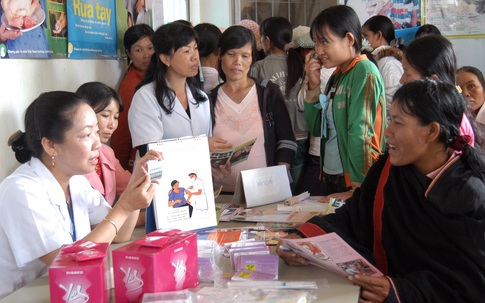 Chưa kịp lớn đã lấy vợ, lấy chồng