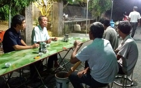 Tâm sự của người chồng có vợ “sang hàng xóm chơi không về”
