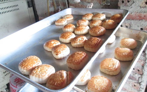 Truy tìm tung tích bánh nướng siêu rẻ 6.000 đồng