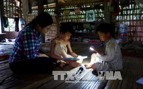 Tuyên Quang: 20 năm sống không điện, không đường giữa lòng thành phố