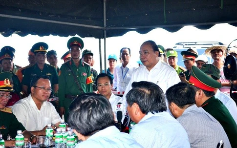 Vụ chìm tàu khiến 56 người gặp nạn ở Đà Nẵng: Thủ tướng đến hiện trường chỉ đạo công tác cứu nạn