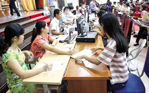 Xét tuyển ĐH, CĐ 2016: Thí sinh lo trượt, nhà trường lo “ảo”