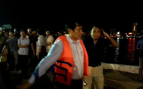 Lật tàu du lịch trên sông Hàn: Nhiều người mất tích