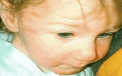 Phẫn nộ em bé  21 tháng tuổi bị mẹ đánh đập đến chết