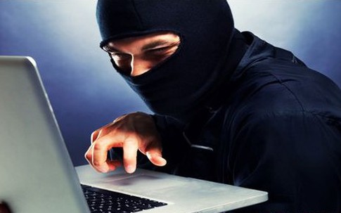 Chiếm đoạt tài khoản Facebook của người khác để lừa đảo