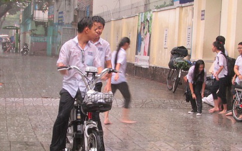 Học sinh Thừa Thiên - Huế nghỉ học tránh bão số 9 từ chiều 27 và ngày 28/10