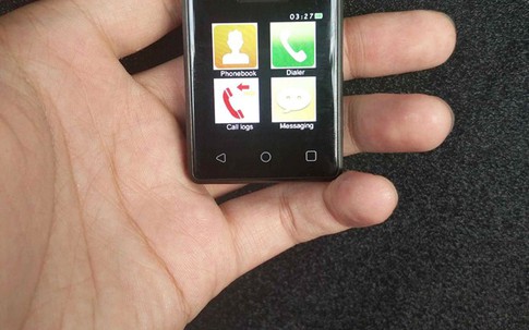 Smartphone nhỏ nhất thế giới ra đời