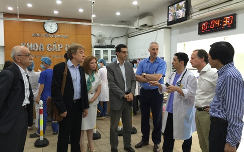 Đại sứ Liên minh châu Âu thăm hai bệnh viện lớn của Việt Nam