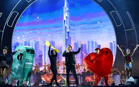 Mãn nhãn với Đại nhạc hội “Ngày đầu tiên ở xứ sở Thiên đường”